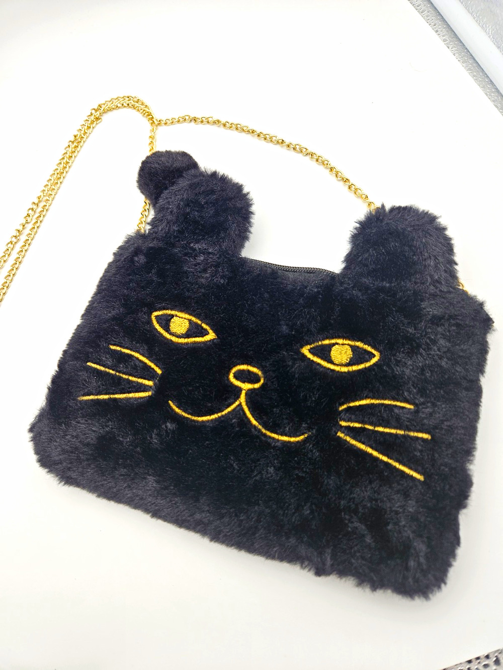 Black Cat Face Small Crossbody Bag Gold Chain Strap Zip Closure Lined